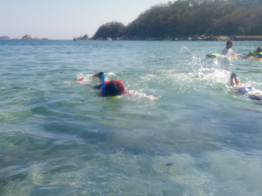 Playa La Entrega景点图片