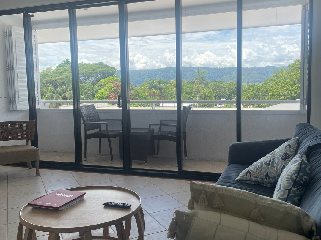 萨特沃特奢华酒店主图