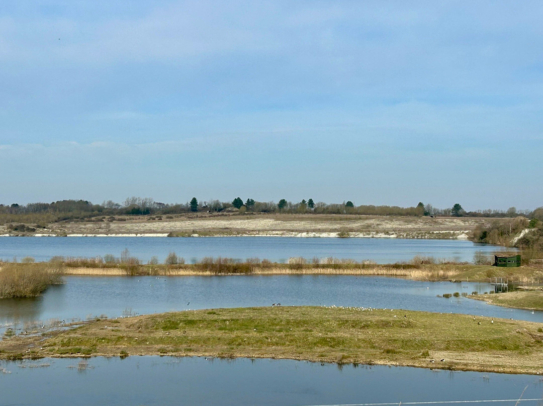 College Lake Nature Reserve景点图片