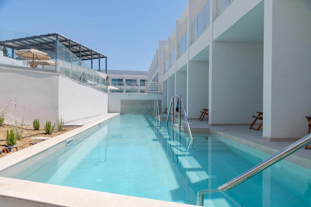 Mirage Bleu Hotel主图