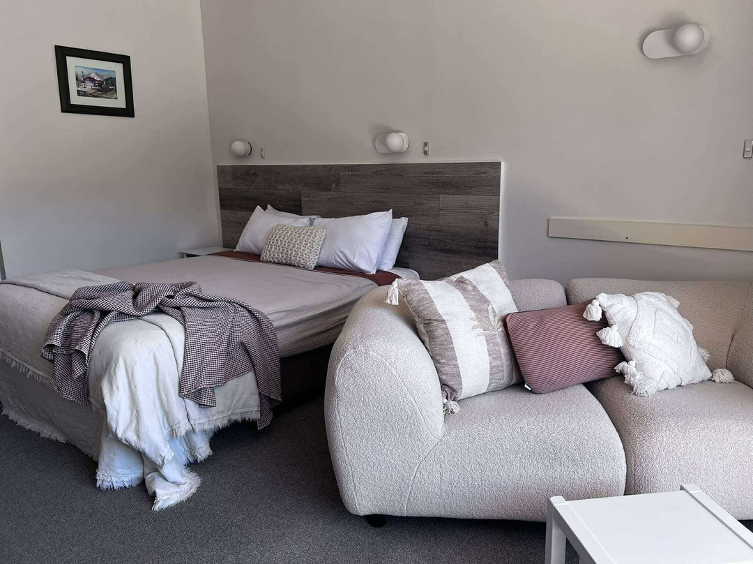 Admiral's View Lodge & Motel主图