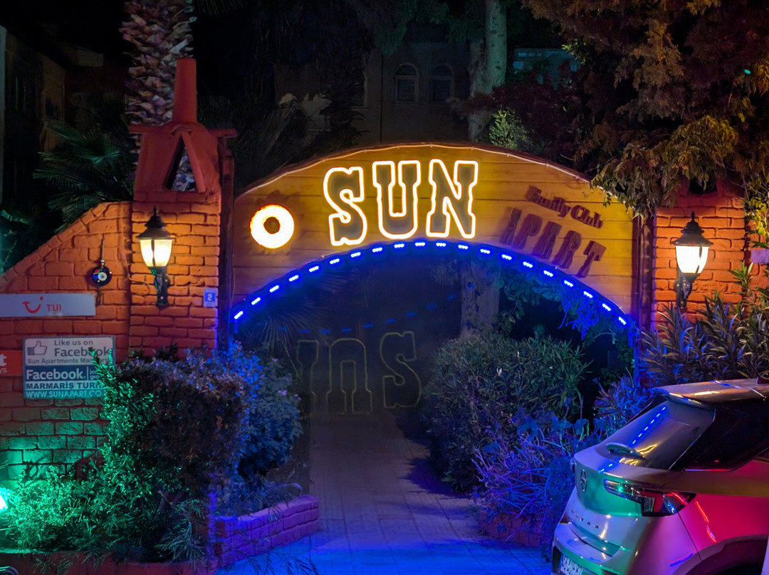 Sun Apartments主图