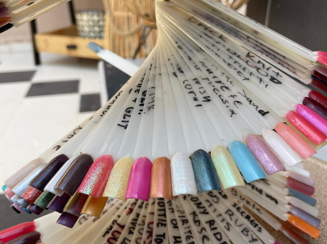 Queen Bee Massage And Beauty Salon-帕诺尔莫斯必去景点