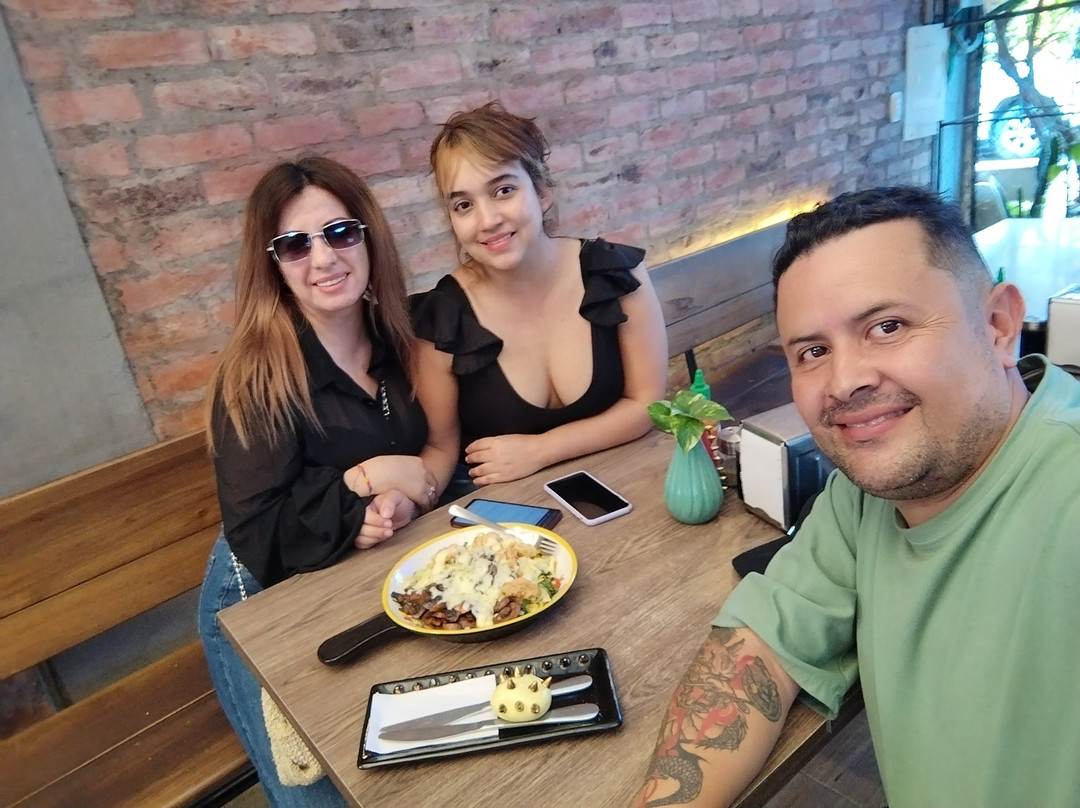 Gato Pantera Cafe Bar