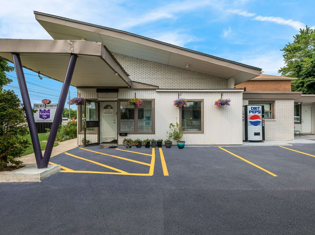 Knights Inn Burlington, ON