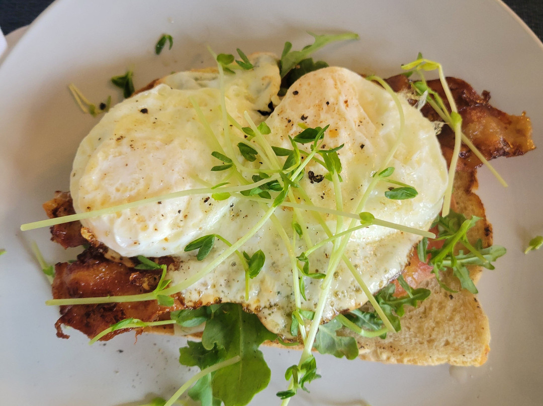 黄铜灯笼酒店主图