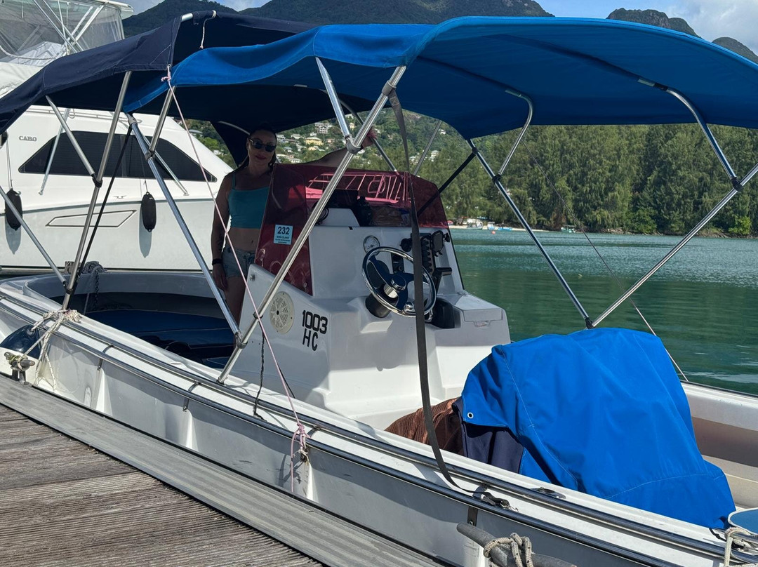 Rocco Locco Boat Charter & Tour-伊甸岛必去景点