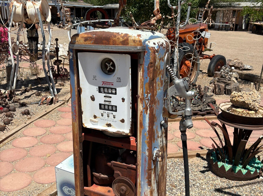 Carl's Critter Garden-Hanksville必去景点