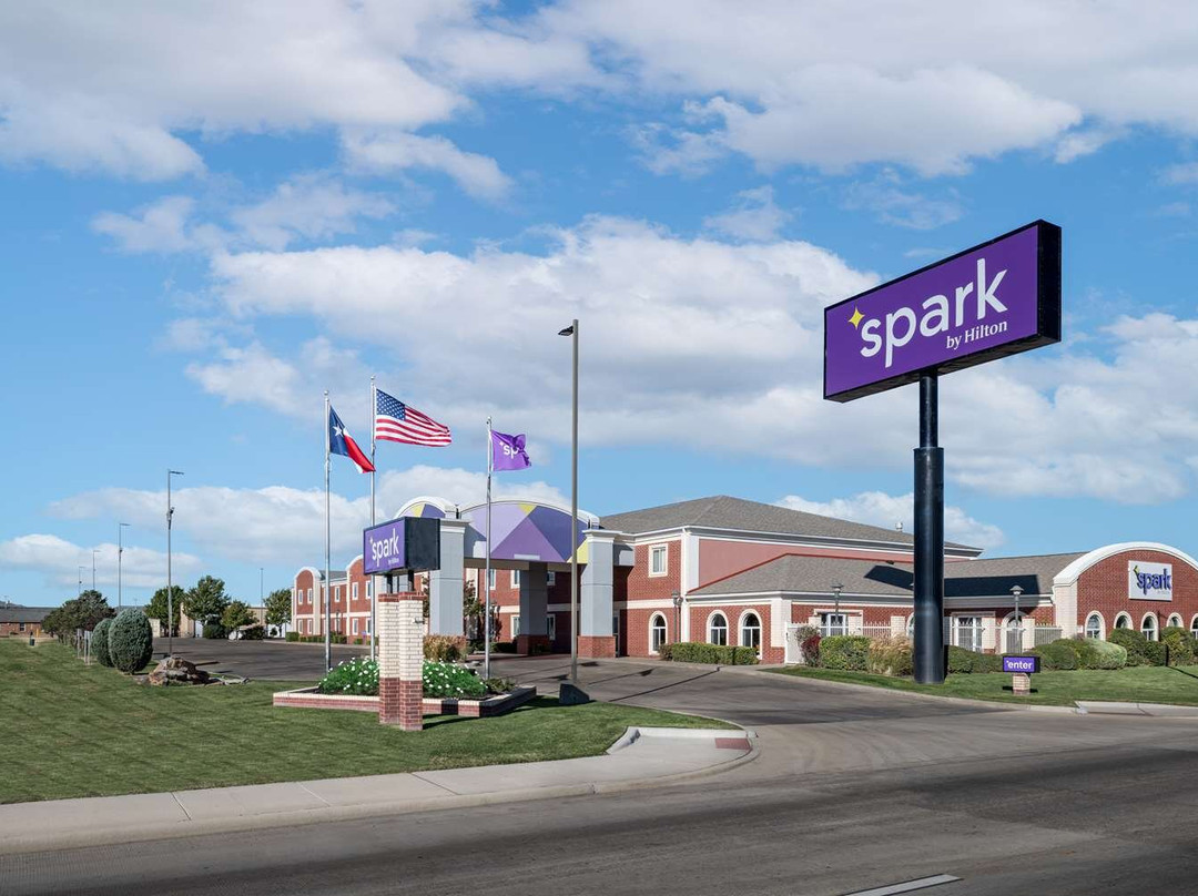 杜马斯酒店住宿-Spark by Hilton Dumas