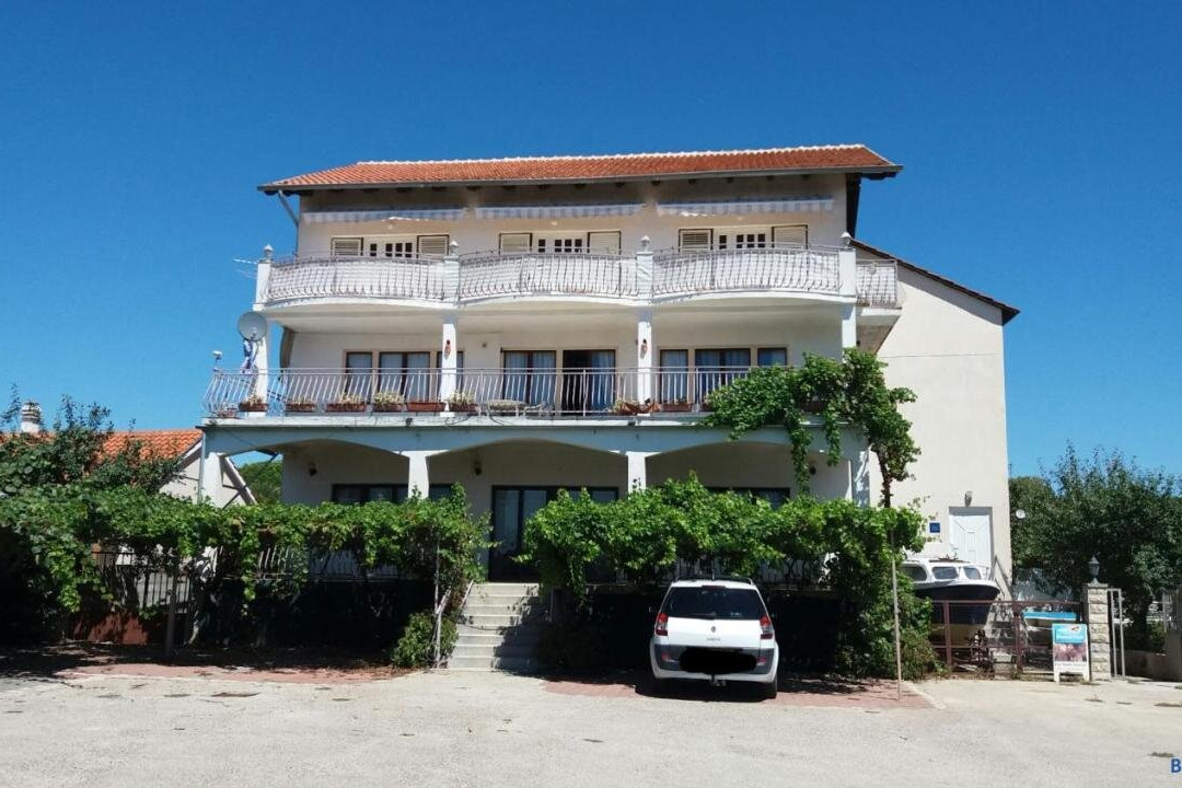 Apartmani Tomislav