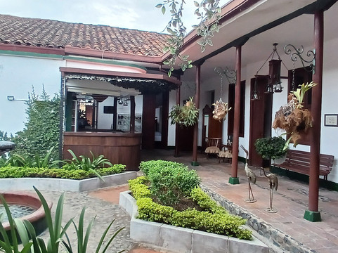 Hotel Casa Antigua Buga主图