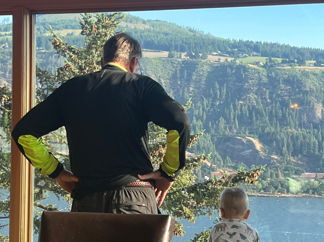 Columbia Cliff Villas Hotel主图