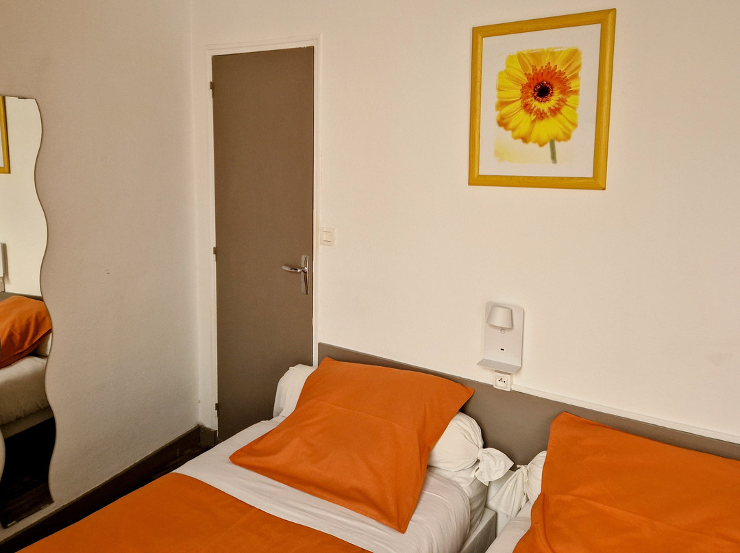 乐巴莱酒店主图