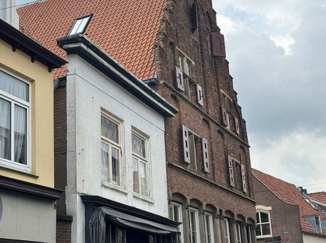 Gotisch woonhuis te Tiel-蒂尔必去景点