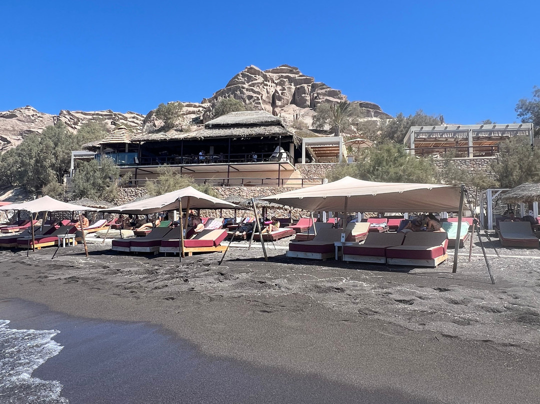 Eros Beach-佩里沃罗必去景点