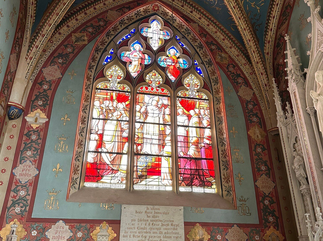 Collégiale Notre-Dame de Dole-多勒必去景点