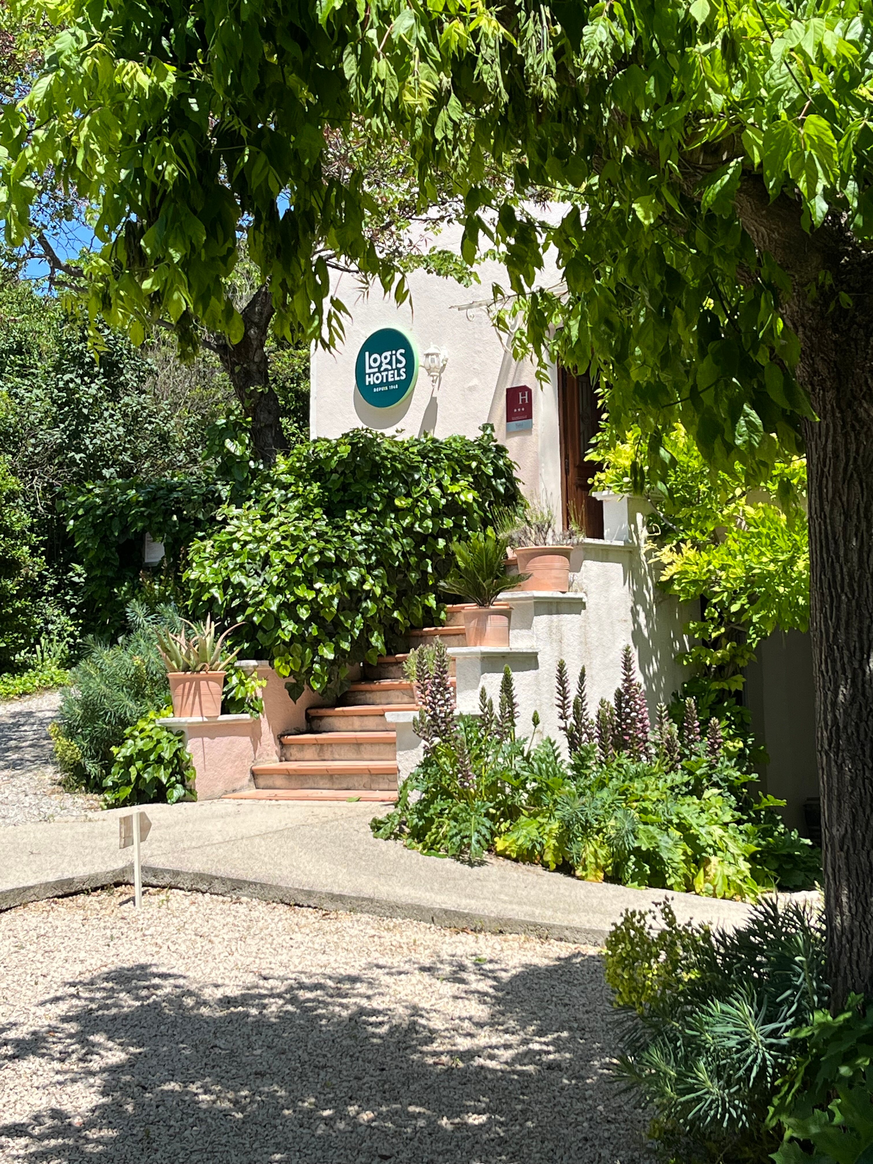 Logis Hôtel la Bastide des Monges-浴室