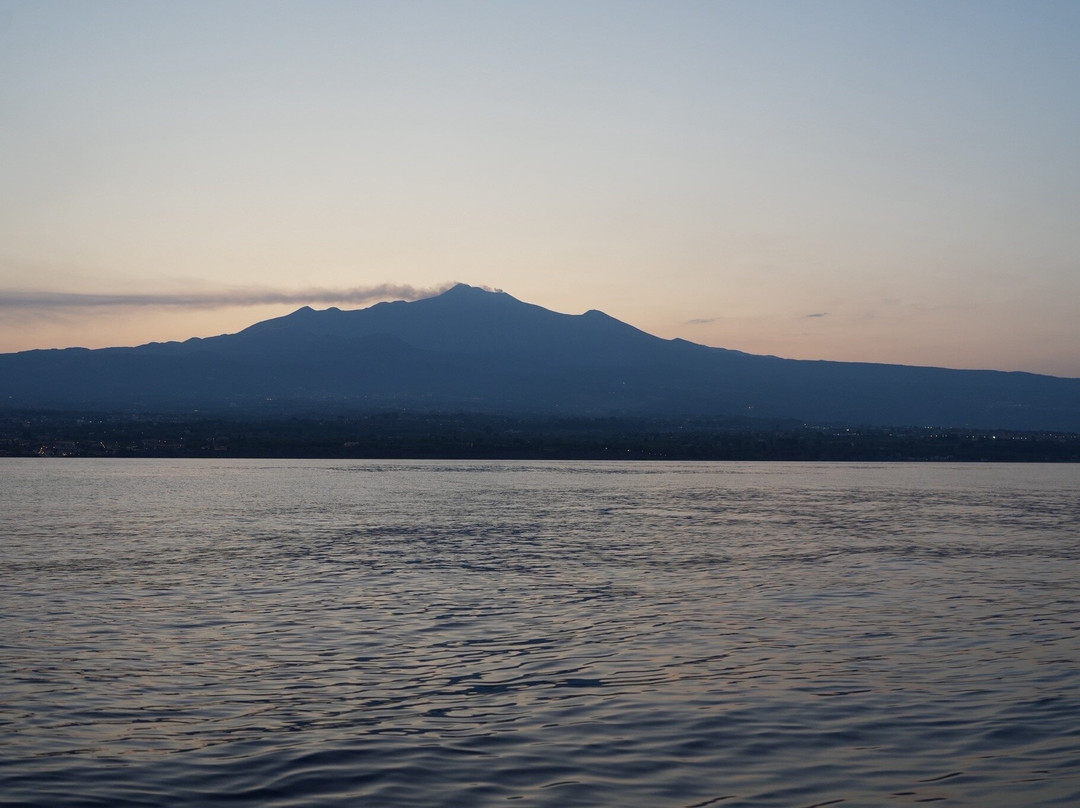 Afrodite Boat Excursions-Pozzillo必去景点