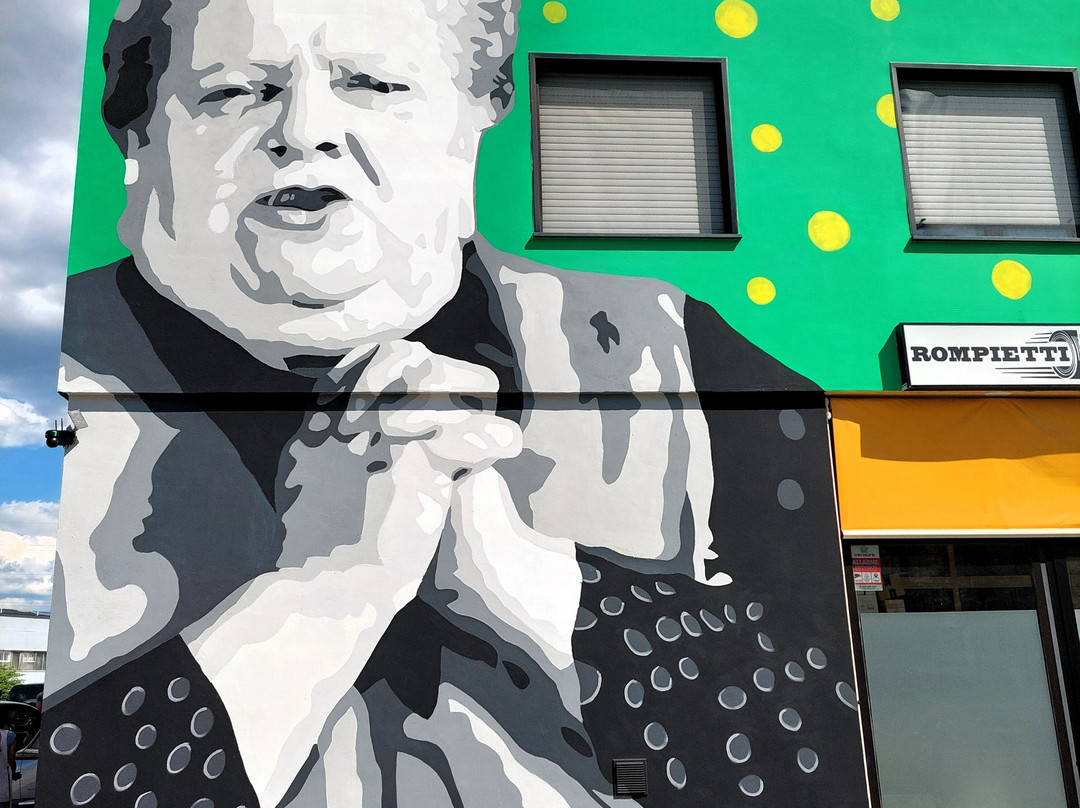 Murales di cinema-Narni Scalo必去景点