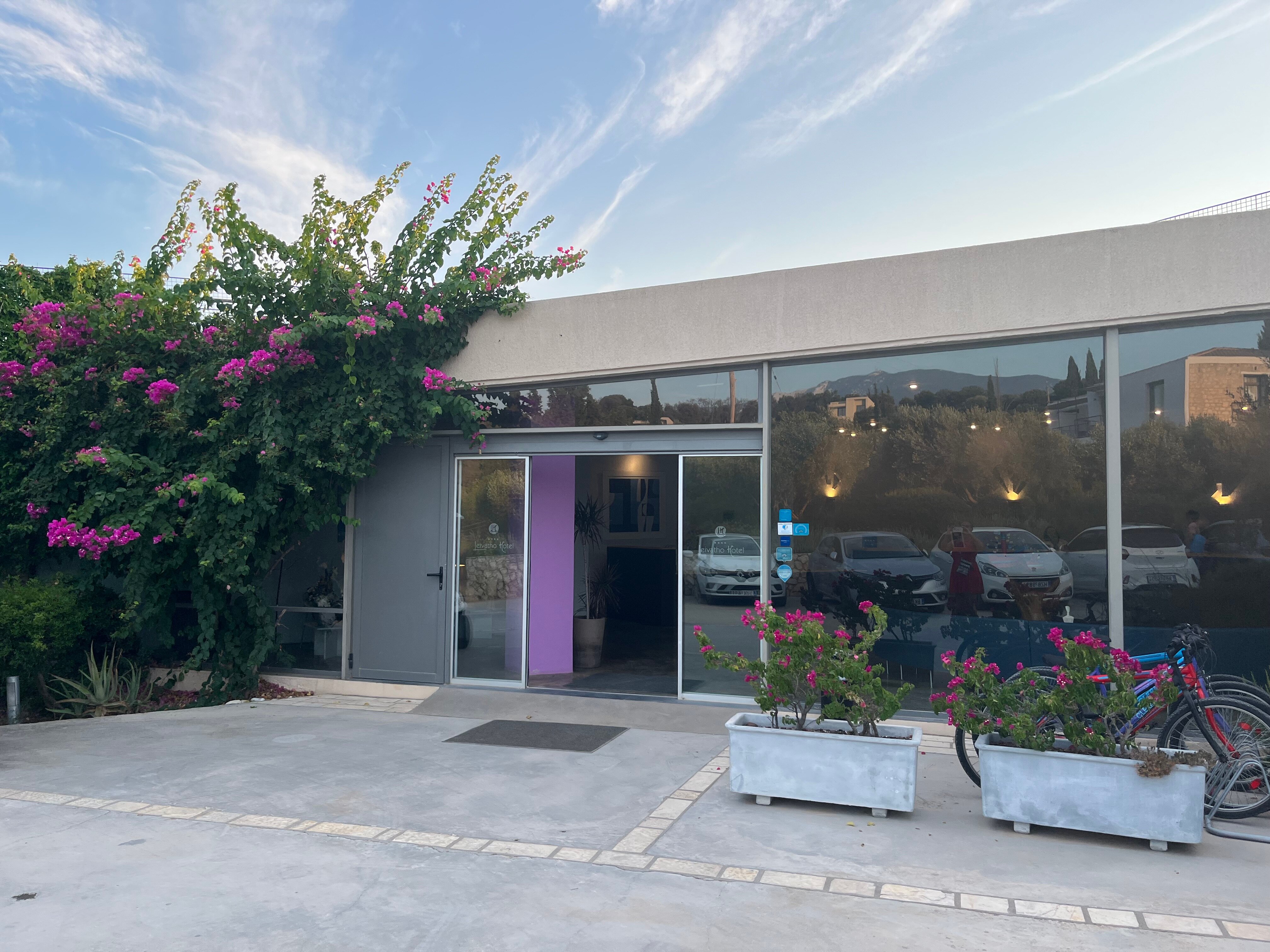 莱维索酒店-官方