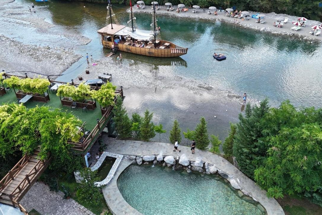 Hotel - Resort Vellezerit Doka