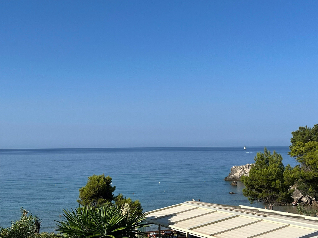 Glyfada Beach Hotel主图