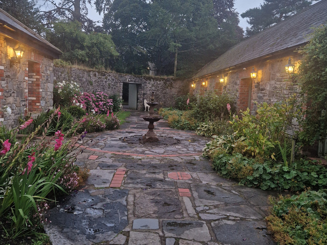 Ballymagarvey Village主图