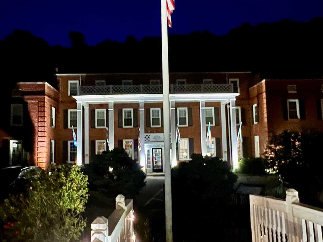 Renaissance Spa at Country Inn at Berkeley Springs-伯克利斯普林斯必去景点