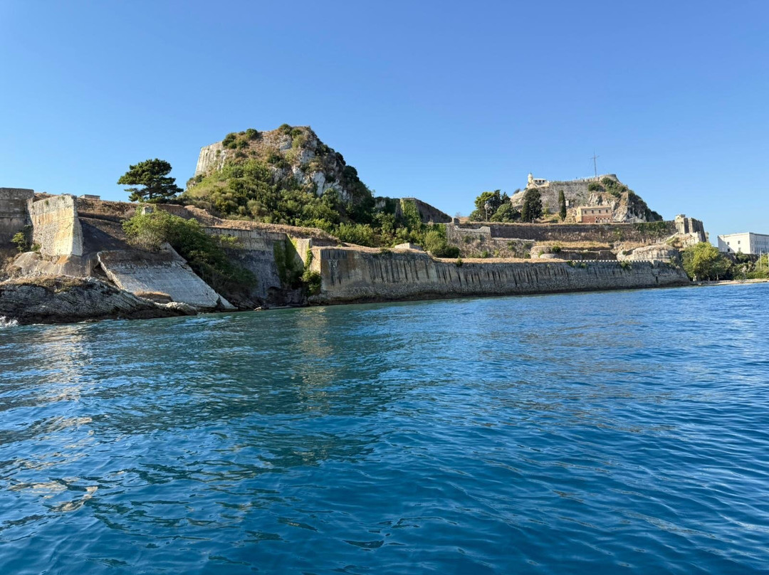Corfu Town Boat Rental-科孚市必去景点