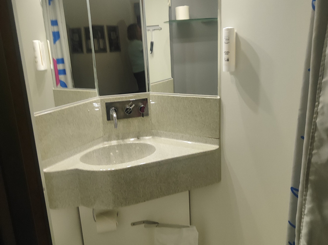 卡宾城市酒店主图