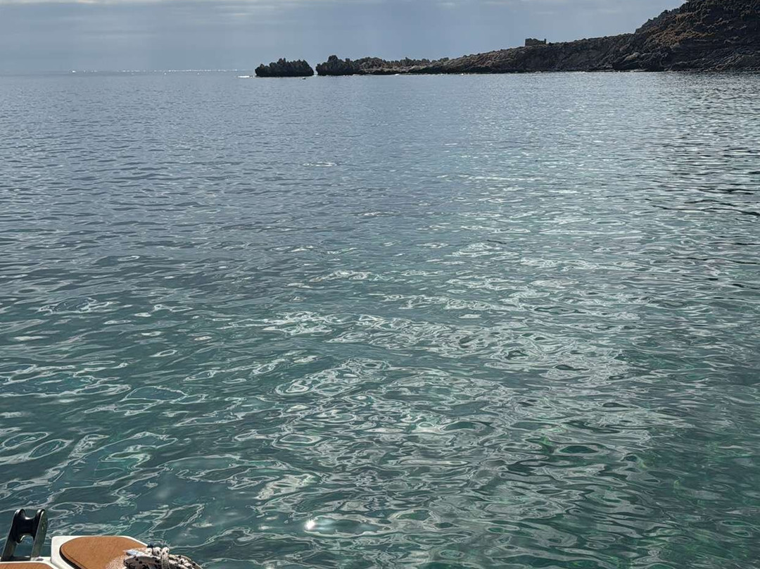 Dolphin Ski Club Water Sports & Boat Hire-Skala必去景点