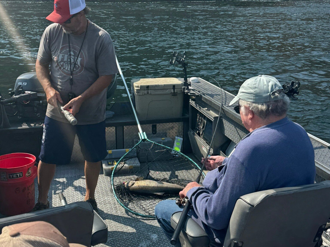 Bobber Down Guide Service-Chelan必去景点