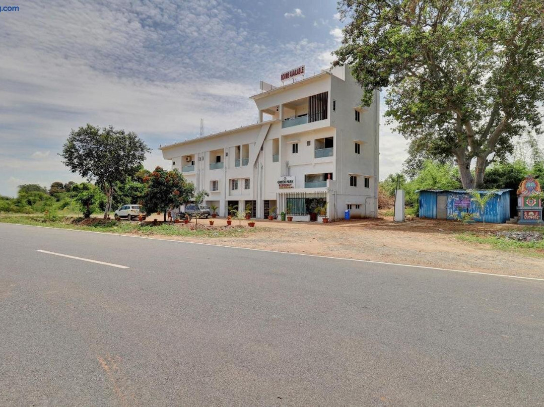 Hotel O Flagship Green Park Residency