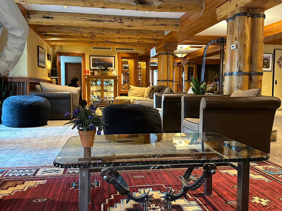 The Inn at Lost Creek主图