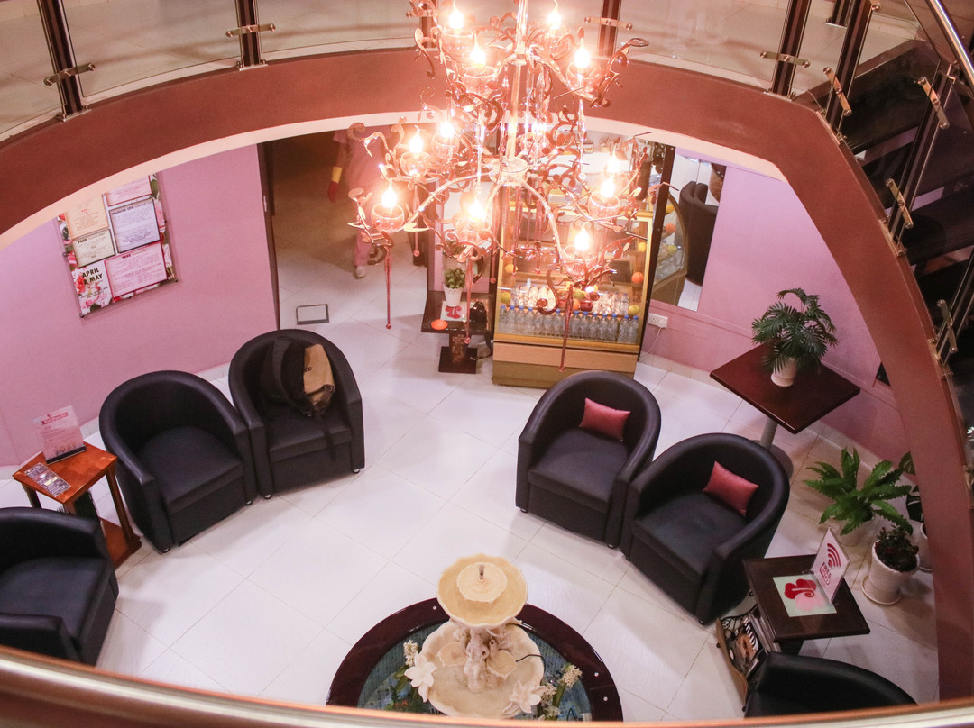 Radiance Beauty Center-艾因市必去景点