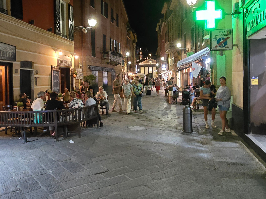 Via XXV aprile-东塞斯特里必去景点