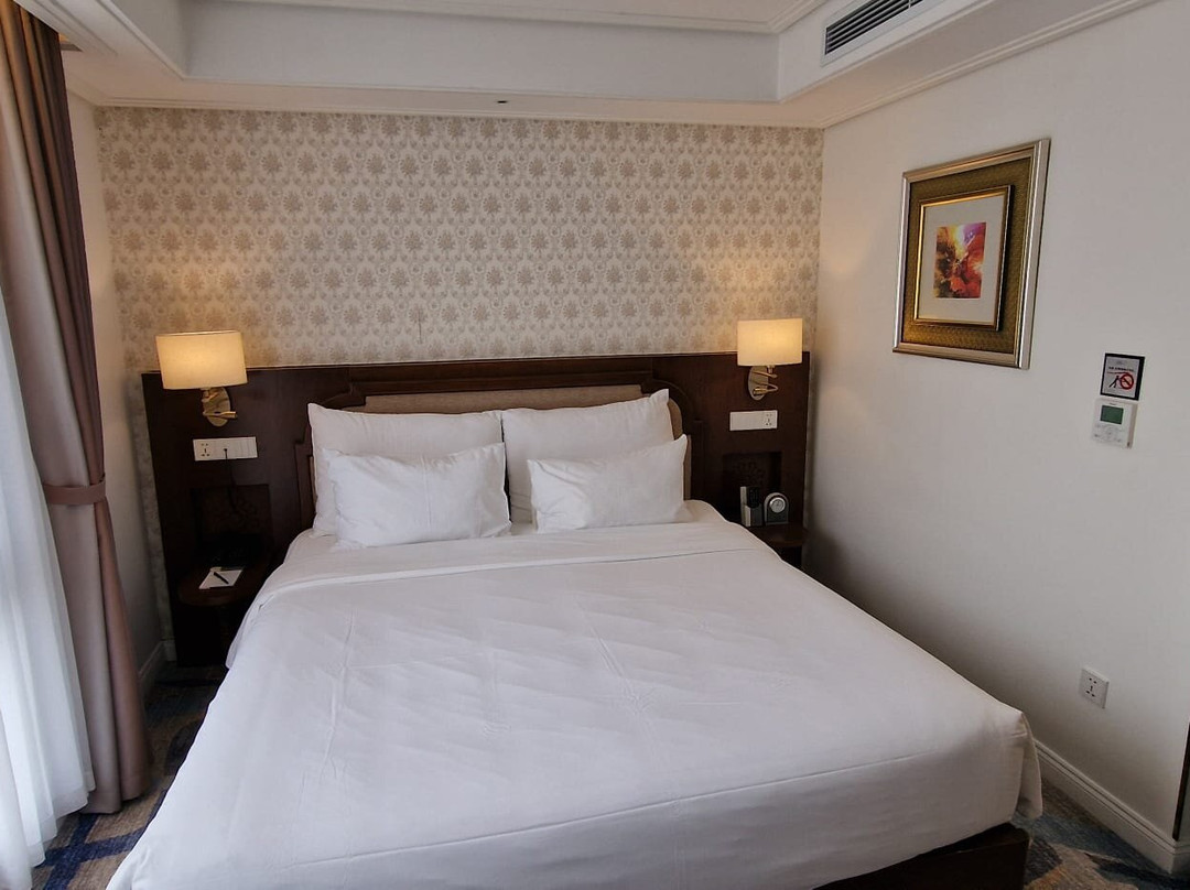 The Oriental Jade Hotel主图