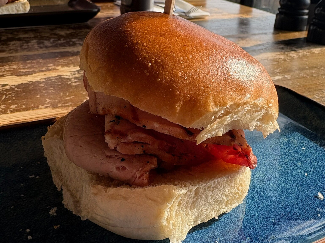 Chain Locker Hotel主图