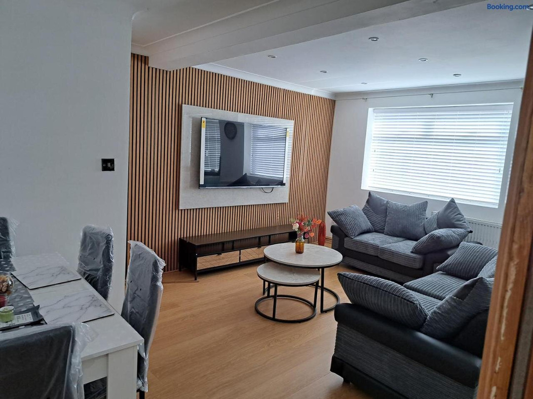 Grand Apartments Stretford