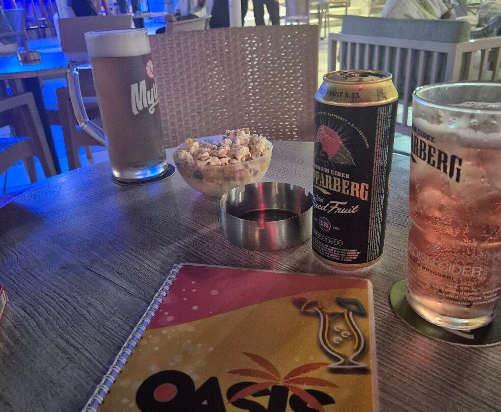 Oasis Cocktail Bar-科林比亚必去景点
