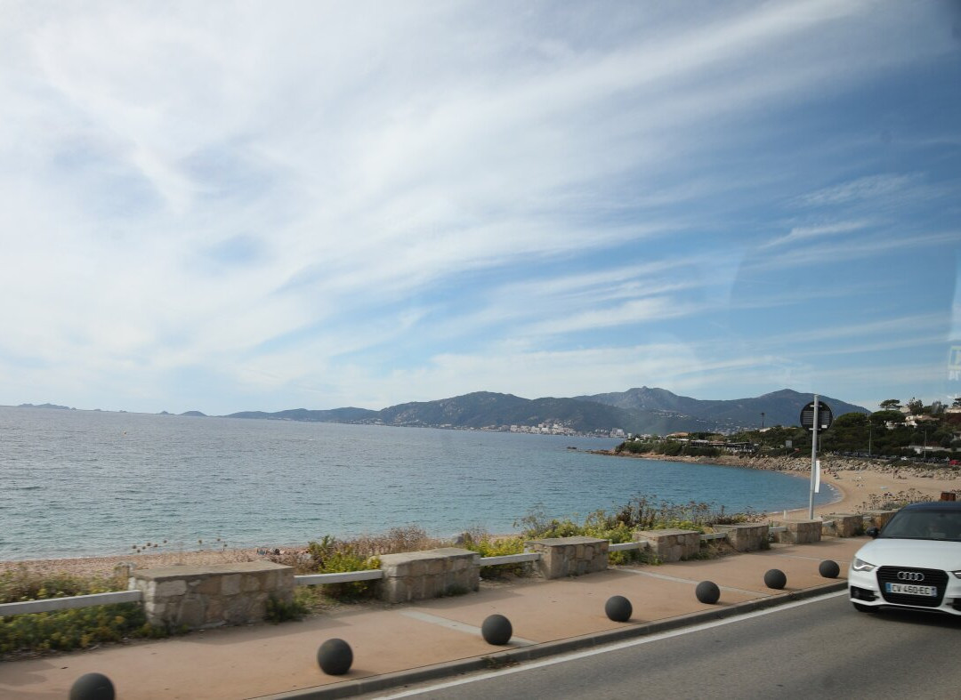 Plage d'Agosta-Albitreccia必去景点