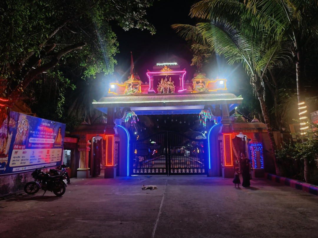 Lord Shiva Statue-贾巴尔普尔必去景点