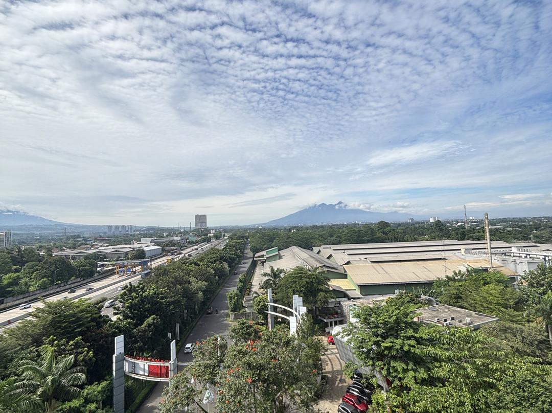 Bigland Sentul Hotel & Convention主图