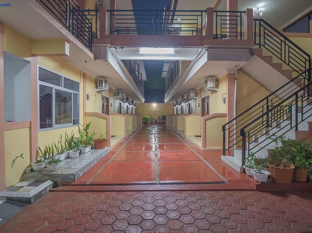 RedDoorz near RSUD Dr. Abdul Aziz