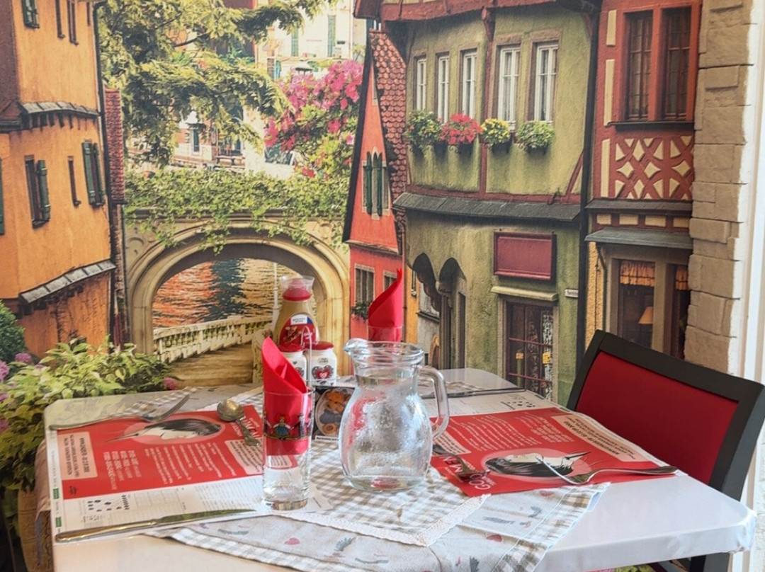 Hôtel-Restaurant le Pommeil主图