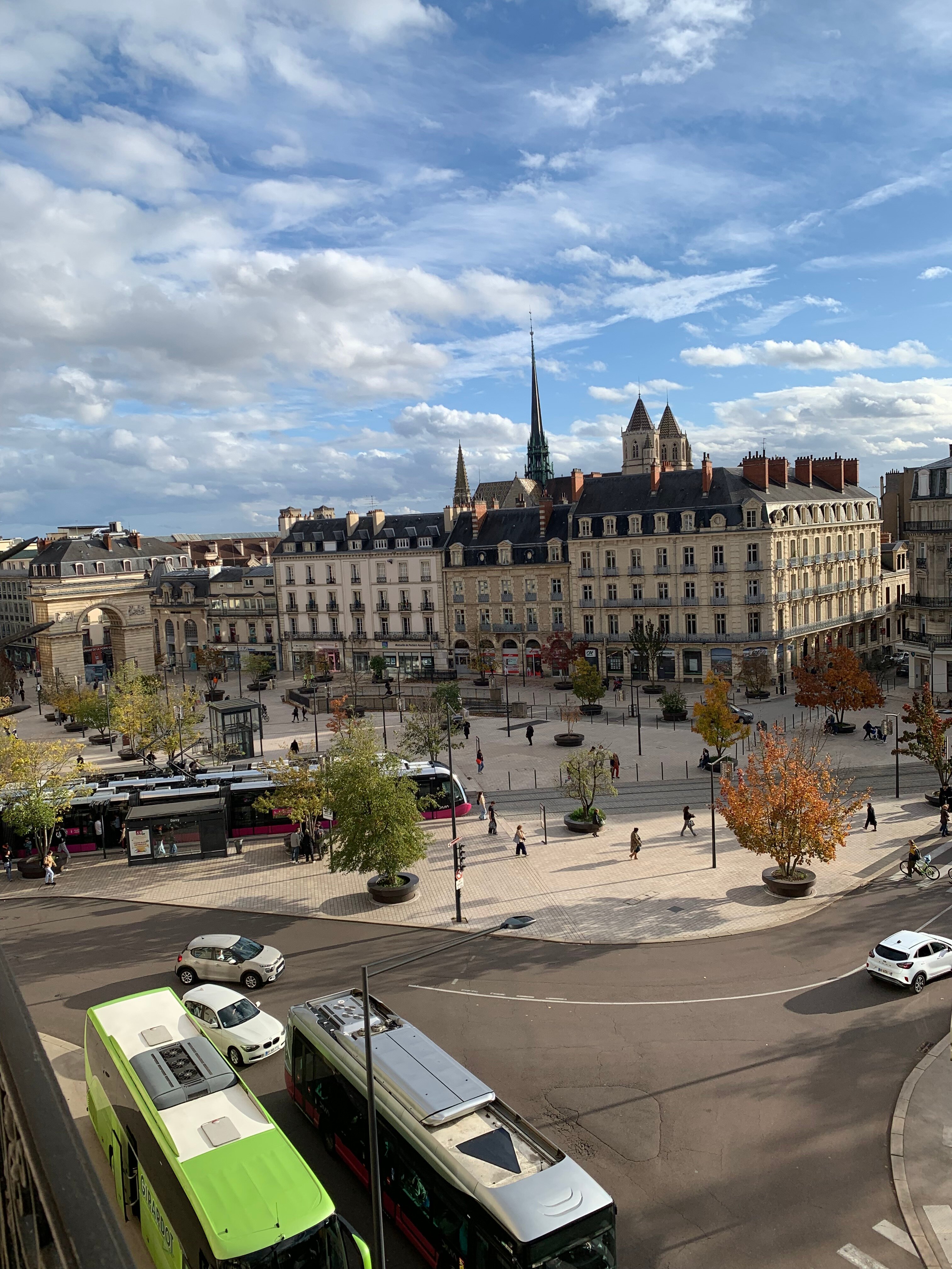 第戎克洛什酒店-酒店景观