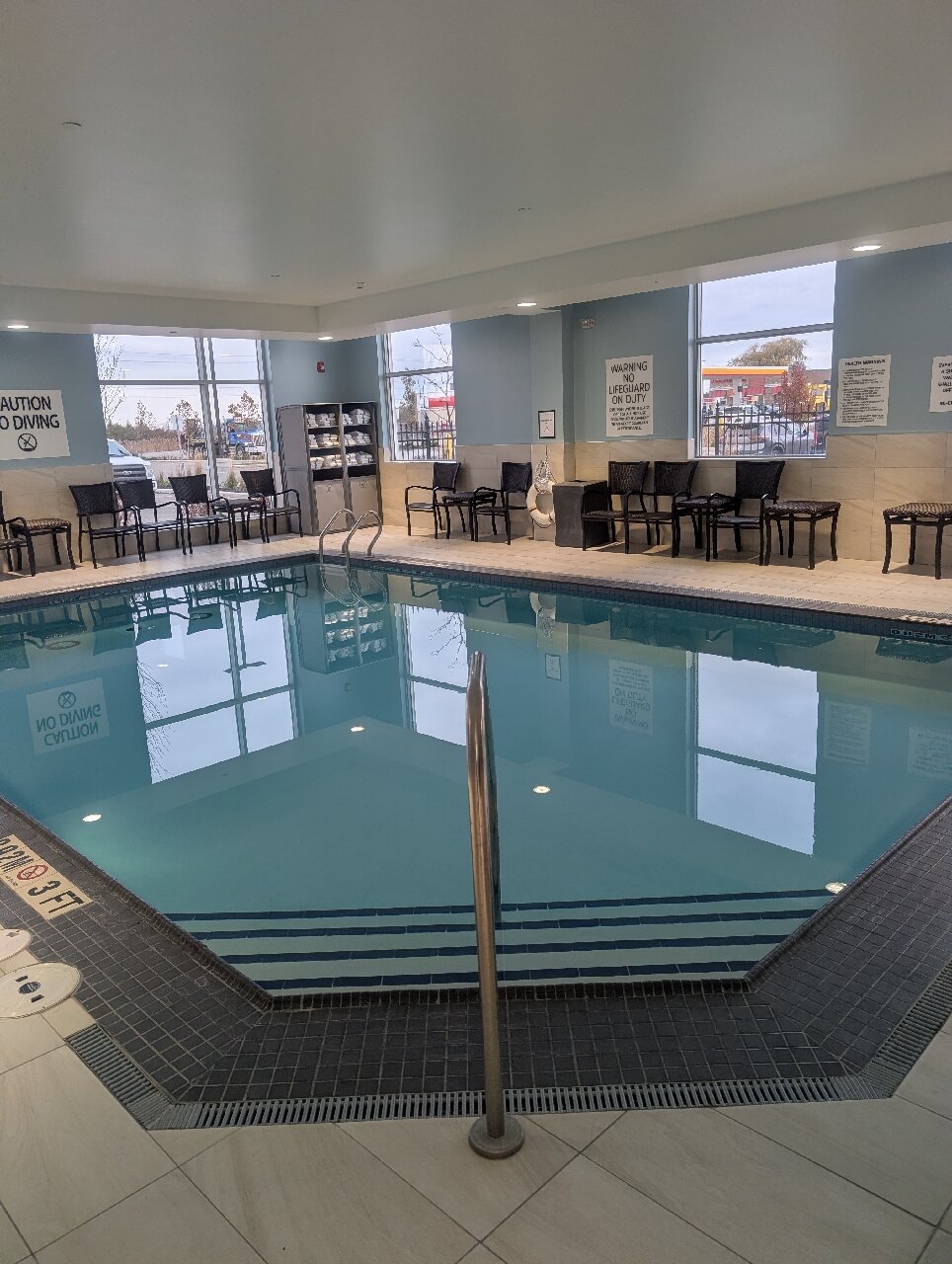 Holiday Inn Express Strathroy By IHG-官方