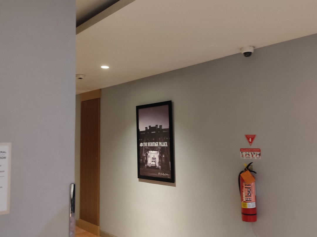 Pop! Hotel Solo主图