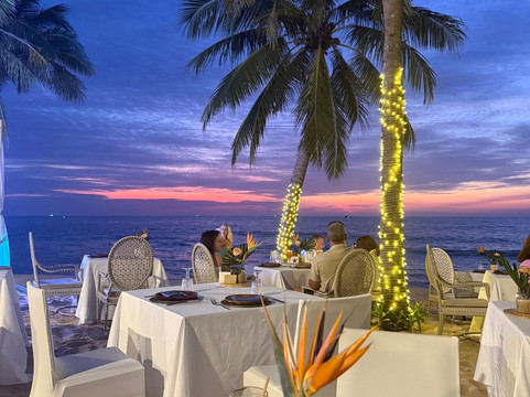 Vietnam Trust Car Rental Company-胡志明市必去景点