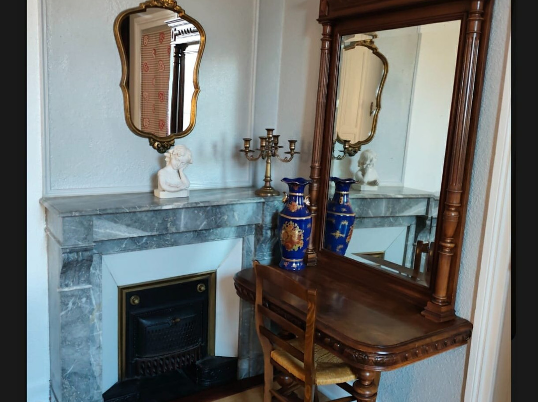 A la Grenouille主图